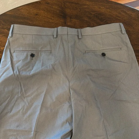 Express Extra Slim Men’s Gray Pants. 34x36 - Picture 2 of 4